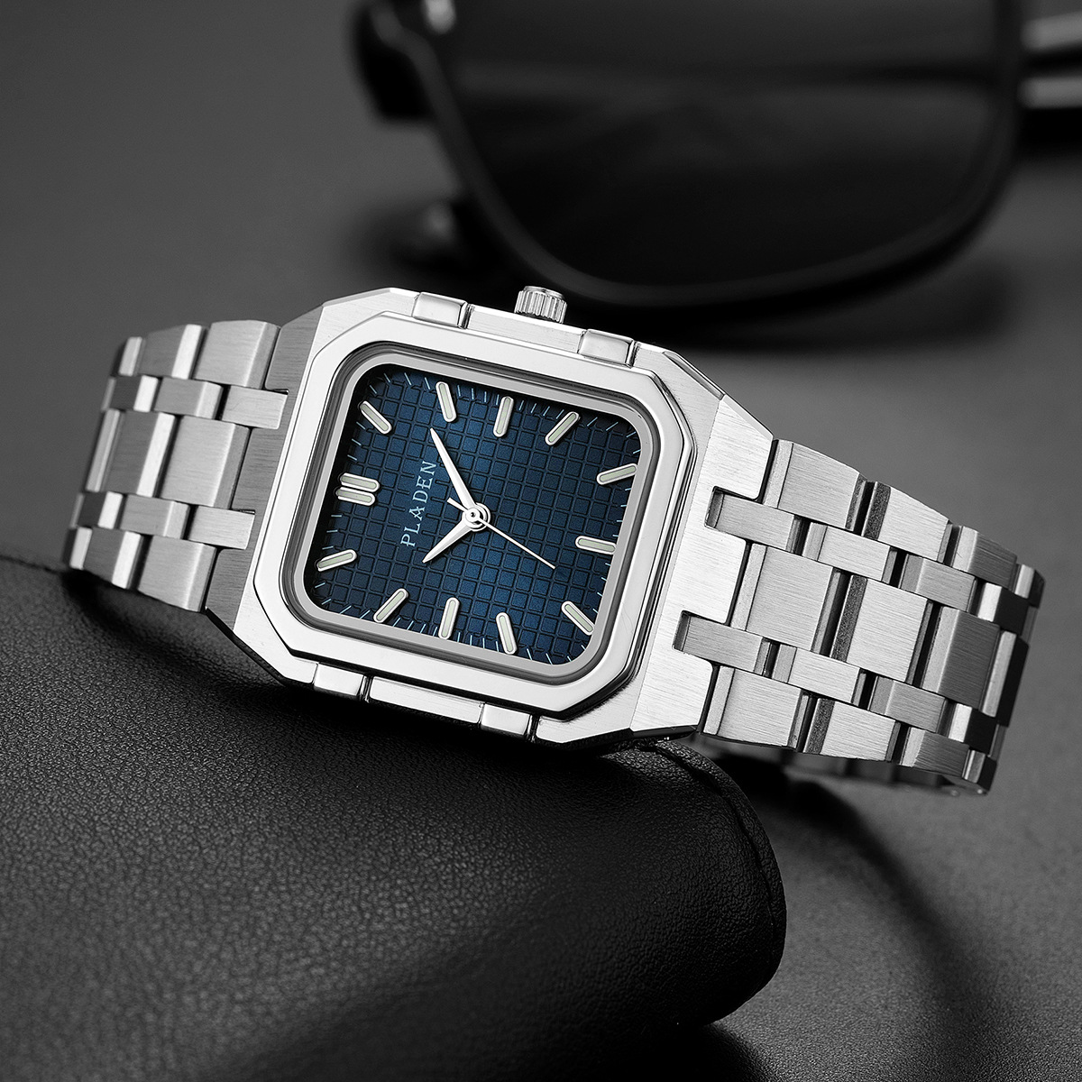 แบรนด์หรู Blue Dial Man คุณภาพ - Luxury Watch Name บทวิจารณ์และราคา