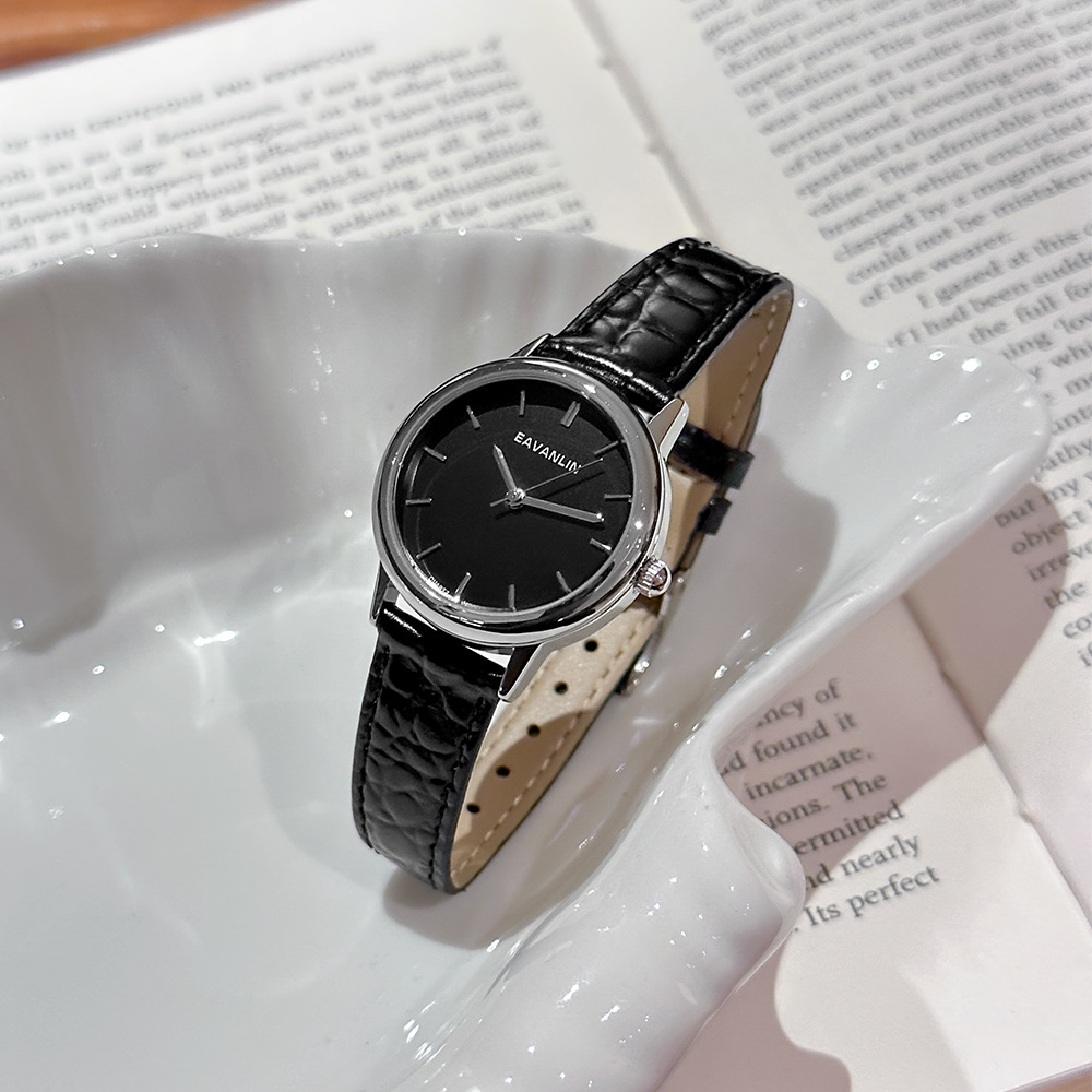 นาฬิกาควอทซ์สายหนังสีดำและสีทอ - Luxury Watch Gold And Black บทวิจารณ์และราคา