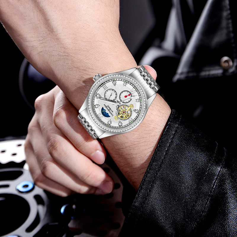 นาฬิกาผู้ชายธุรกิจหรูระดับไฮเอ - Luxury Watch Name Brands บทวิจารณ์และราคา