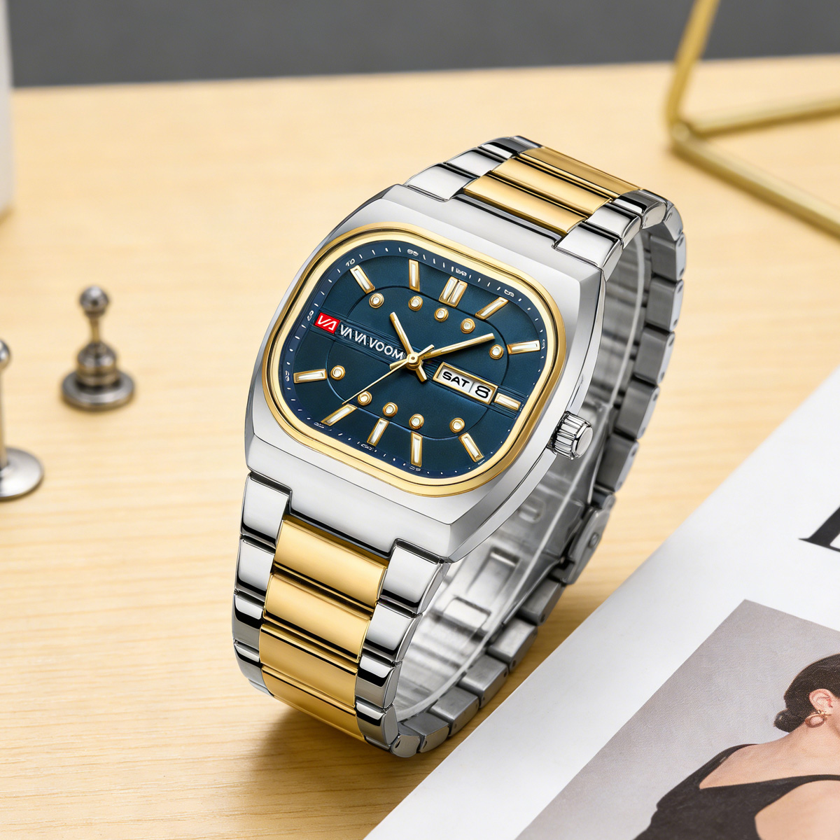 นาฬิกาควอตซ์ดีไซน์ใหม่ทรงเหลี่ - Perpetual Calendar Watch บทวิจารณ์และราคา