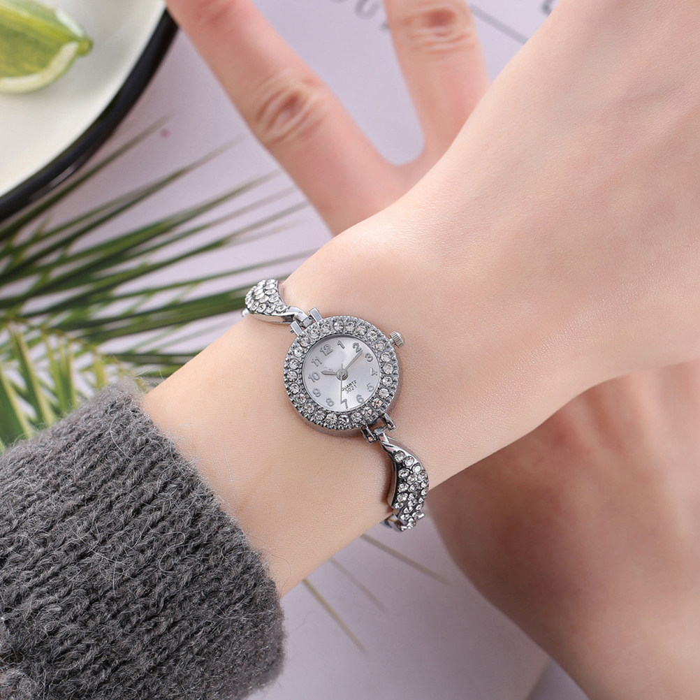นาฬิกาข้อมือผู้หญิงทรงปีกประดั - Luxury Watch Gift For Her บทวิจารณ์และราคา