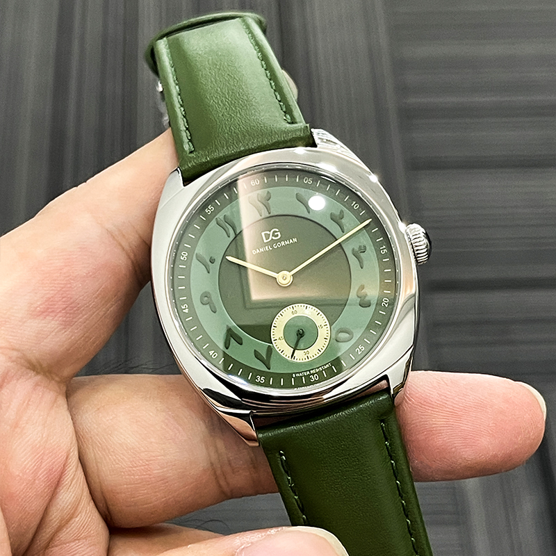 นาฬิกาข้อมือควอตซ์หรูหราสำหรับ - Luxury Watch Gift For Her บทวิจารณ์และราคา