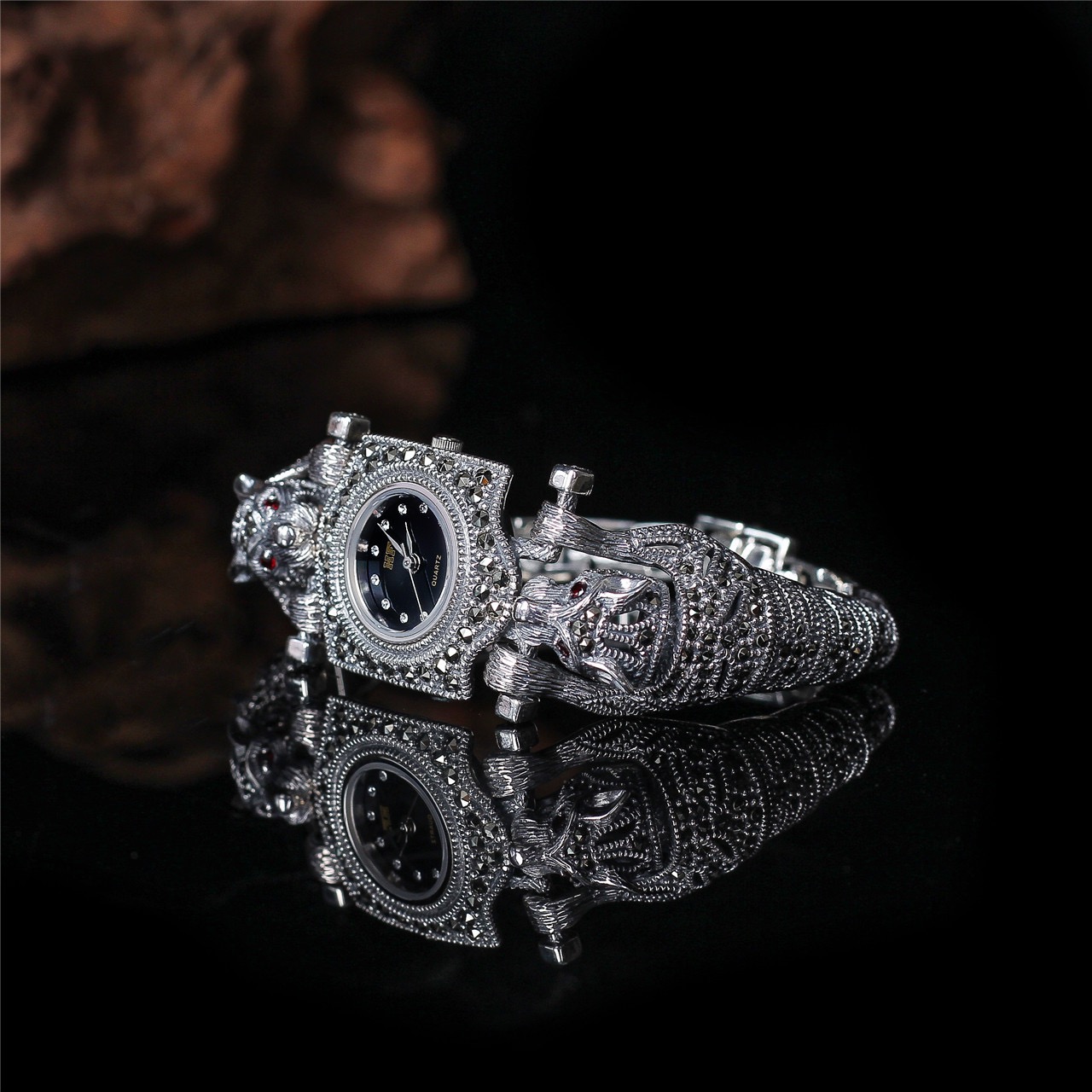 นาฬิกาข้อมือหรูหราทำจากเงินแท้ - Luxury Watch Thailand บทวิจารณ์และราคา