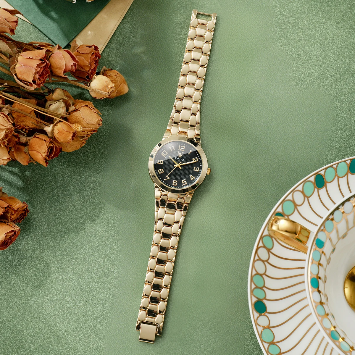 โทนสีทองหรูหรา นาฬิกาข้อมือผู้ - Luxury Watch Gold And Black บทวิจารณ์และราคา
