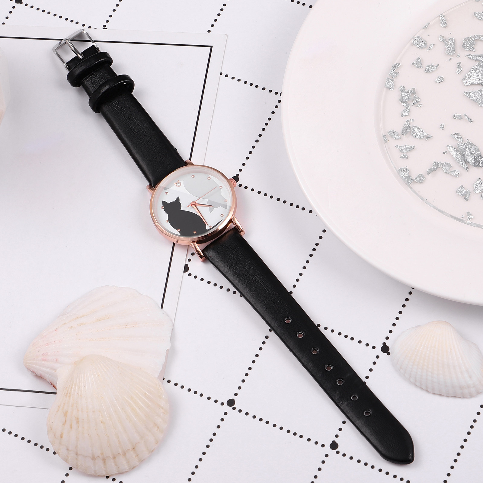 นาฬิกาข้อมือเด็กสีดำ หน้าปัดลา - Luxury Watch Gold And Black บทวิจารณ์และราคา